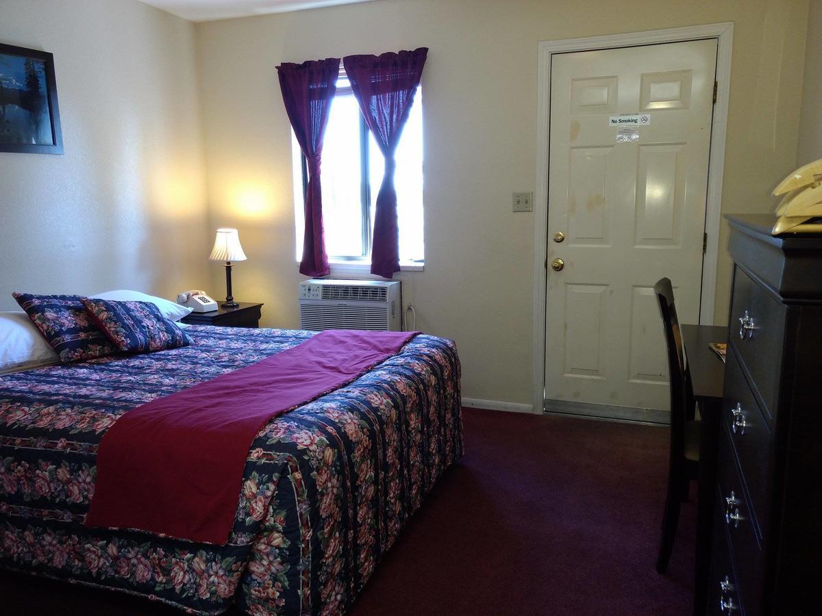 Cottonwood Travelers Motel מראה חיצוני תמונה