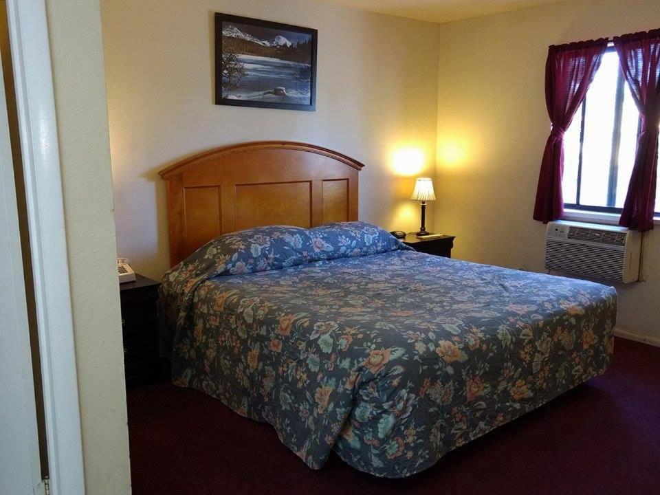 Cottonwood Travelers Motel מראה חיצוני תמונה